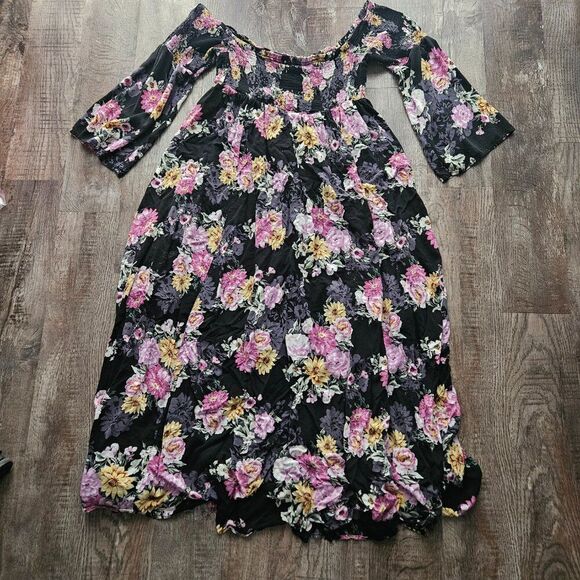 Black Floral Challis Off Shoulder Maxi Dress - Picture 2 of 4